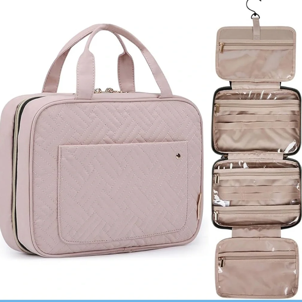 NWOT Elegant Quilted Cosmetic Bag in Soft Pink